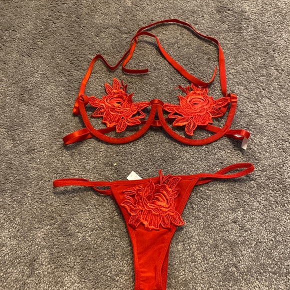 ROMWE Lingerie Set - Picture 3 of 7